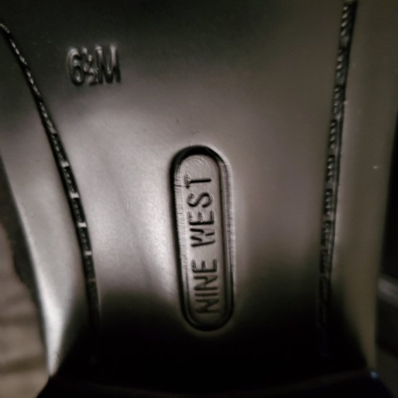 Nine West suede booties - Picture 5 of 10